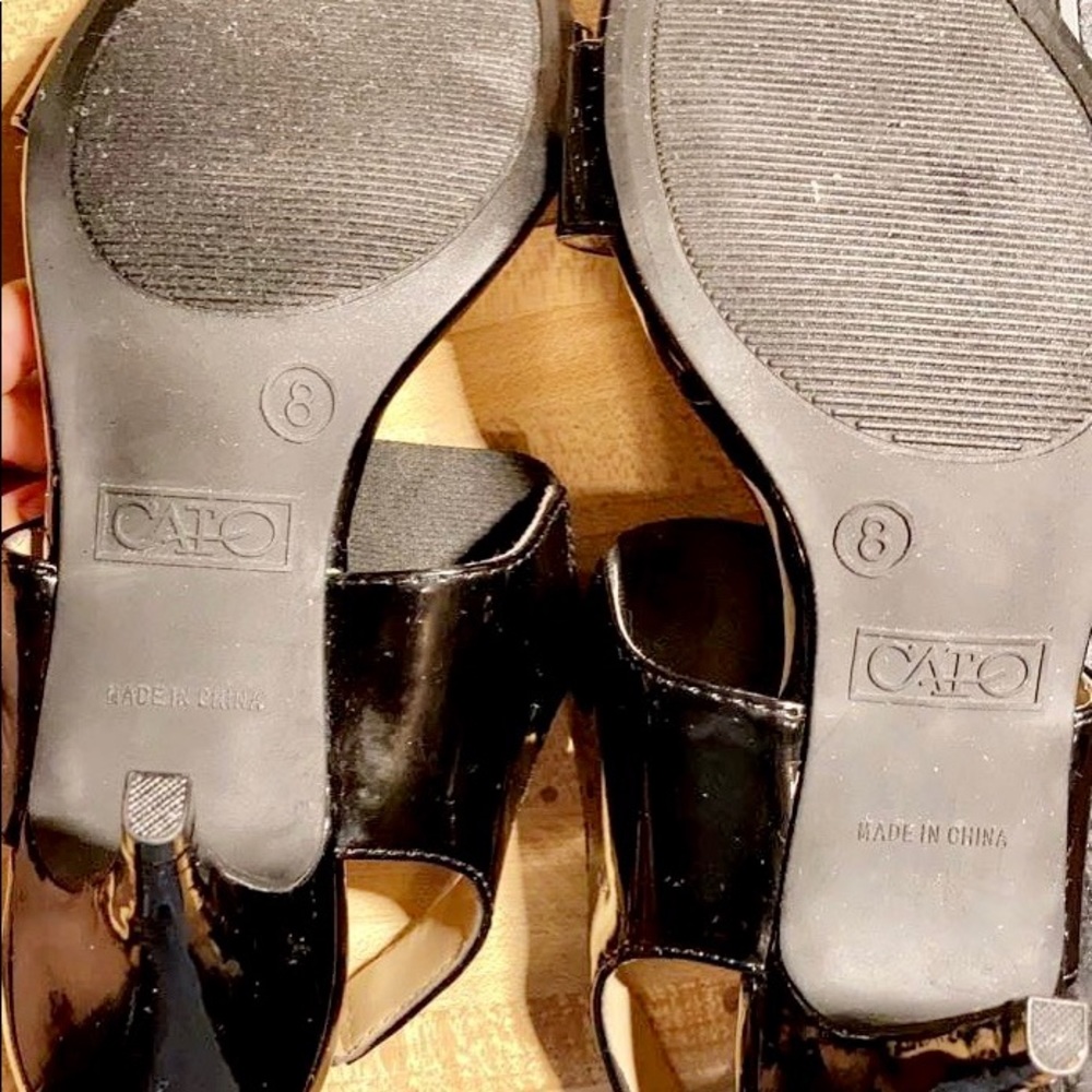 Cato Stretchy Black Glossy Heal